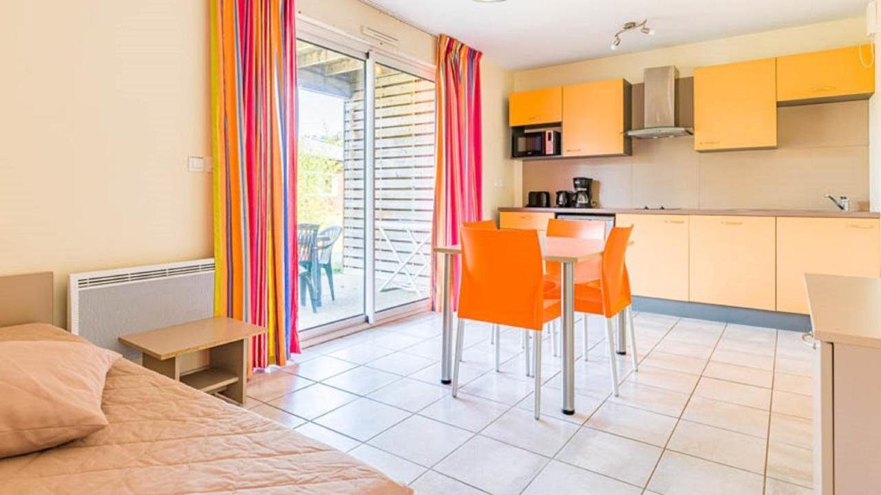 Vacanceole - Relais Du Plessis Chaveignes Exteriör bild